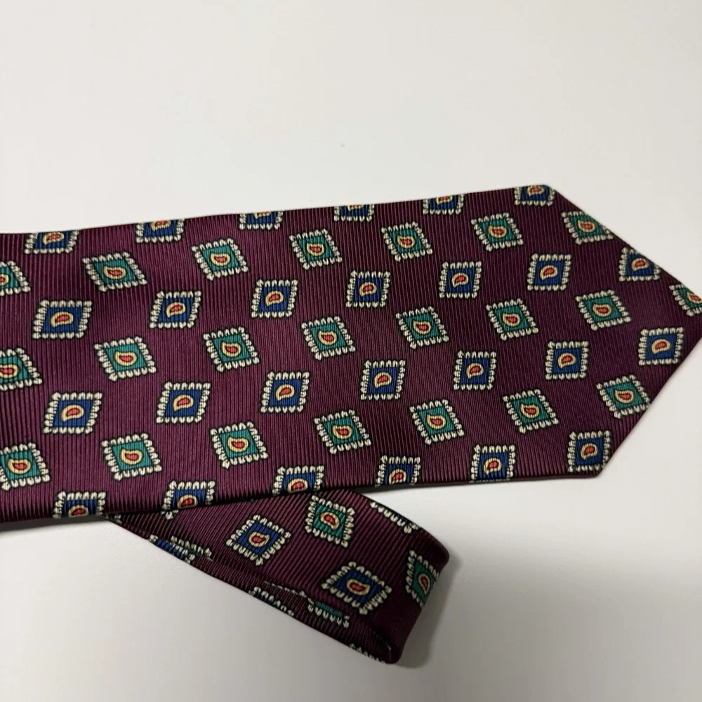 Jos. A. Bank Premier Silk‎ Necktie Purple Print 3 3/4